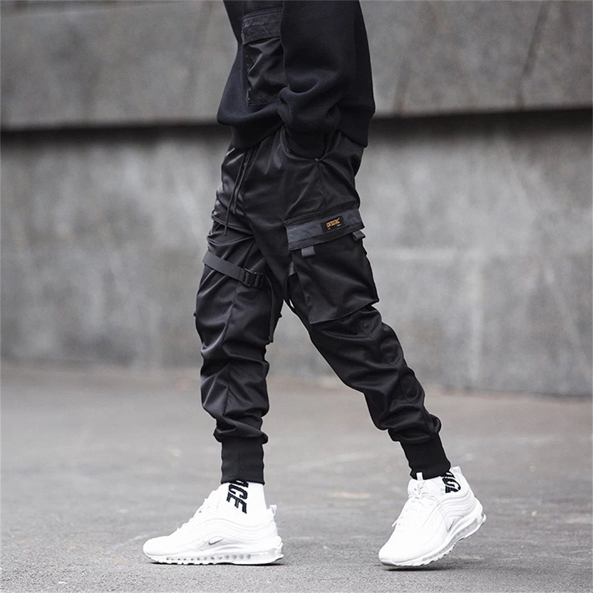Black Hip Hop Cargo Pants Summ - đánh giá và giá Streetwear Brand Jacket