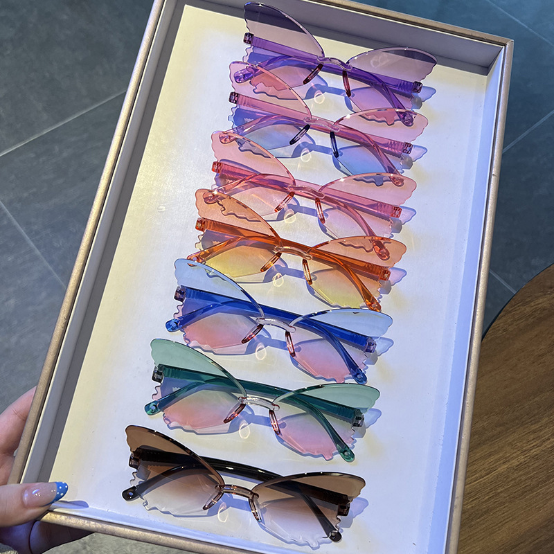 Vintage Rimless Butterfly Shap - đánh giá và giá Streetwear Brand With Butterfly